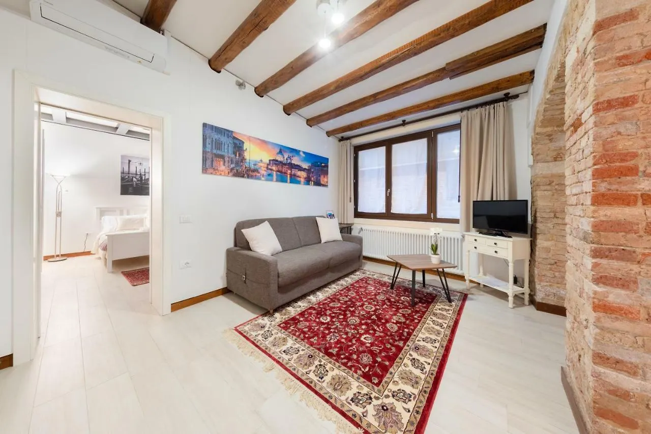 Ca' Del Pozzo Loft Apartment Venedik